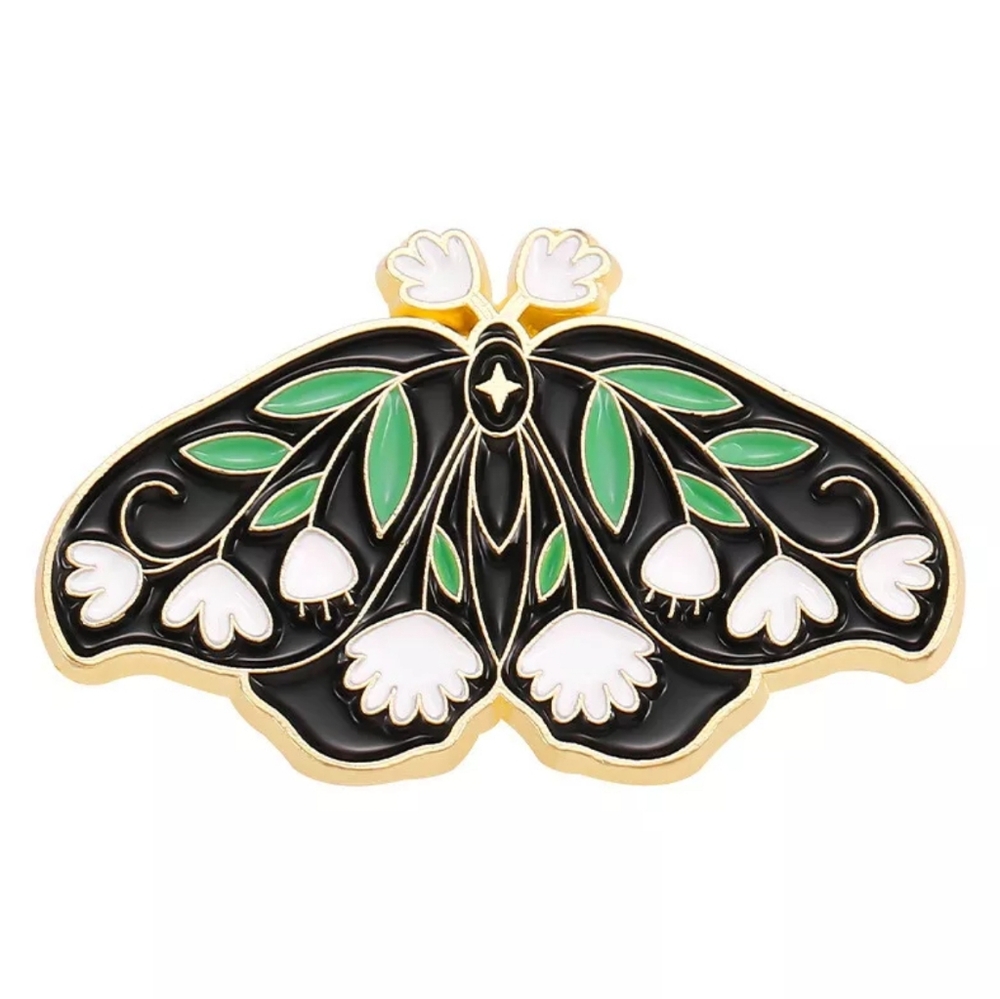 🌿 Flower Moth Pin
